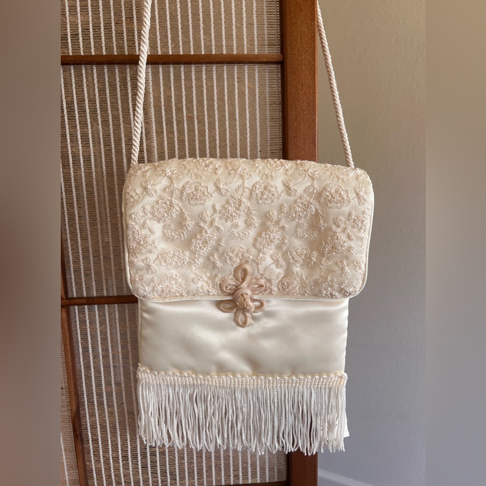 Nordstrom 80s Vintage small purse ivory satin Scentique
